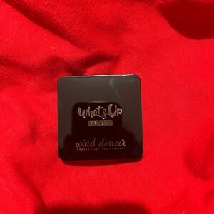 Wind Dancer Pressed Setting Powder - Black